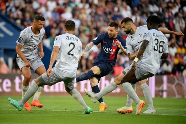 意甲知名评论员：亚沙里是全能型中场，我希望看到莫德里奇、拉比奥特与亚沙里组成中场